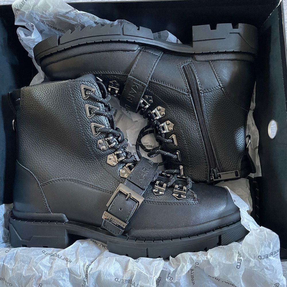 Boots - Picture 4 of 8